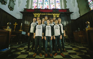 Oxford commas singing at the Univ Alumni William of Durham in 2016